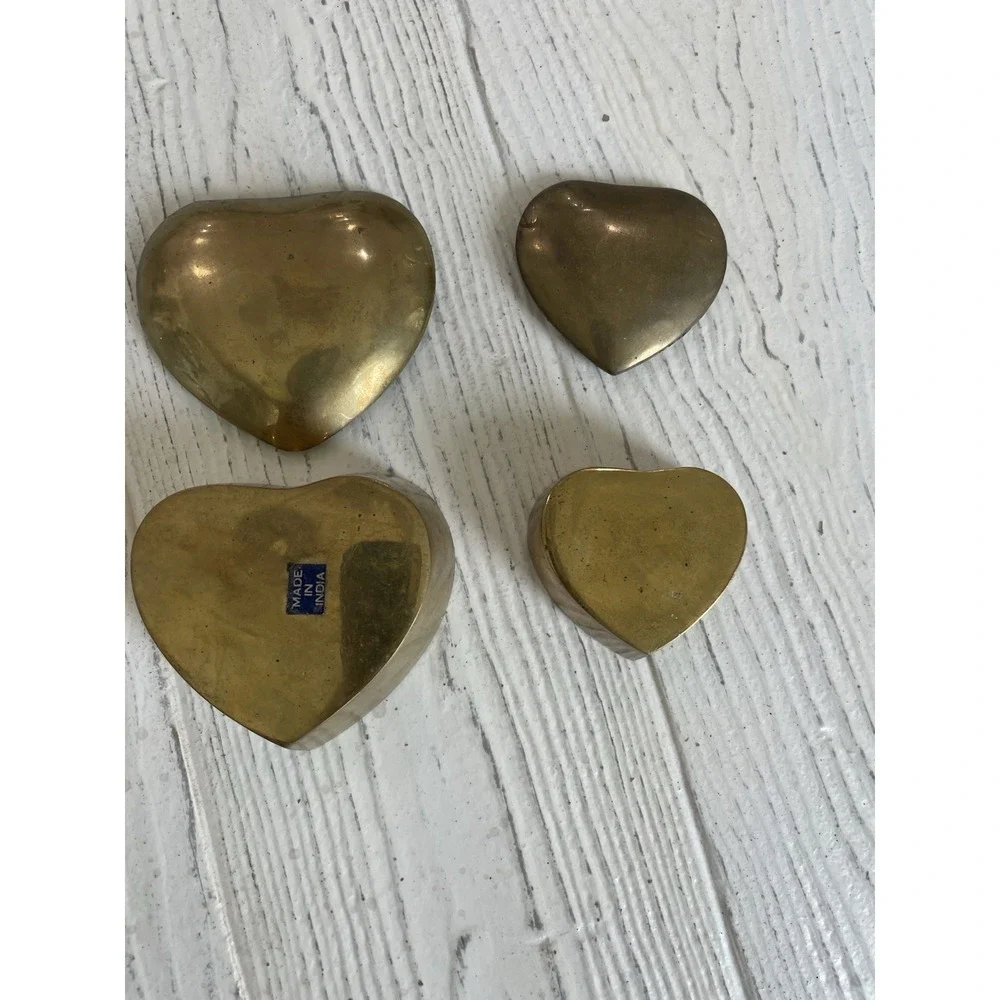 Vtg Pair Nesting Brass Heart Lidded Trinket Boxes Antique Gold‎ Tone